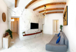 extra luxury apartment salerno center